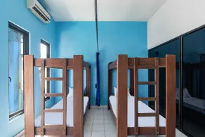 Bunk Bed Bali near Sanur Mitra RedDoorz - Chambre