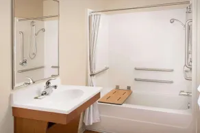 WoodSpring Suites Raleigh Northeast Wake Forest - Salle de bain