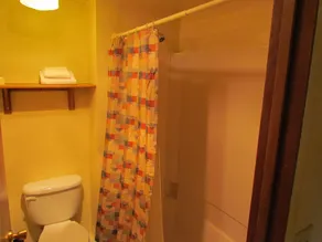 Ocean Crest Resort - Bathroom