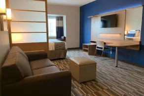 Microtel Inn & Suites by Wyndham Fountain Fort Carson - Zimmer