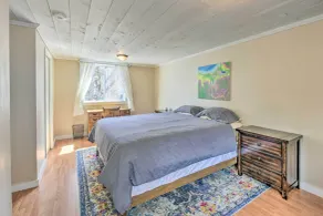 Lakefront Retreat w/ Large Yard & Boat Dock! - Interiør