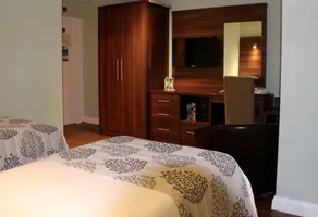 Oliver Cromwell Hotel - Room