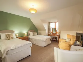 Bruach Gorm Cottage - Room