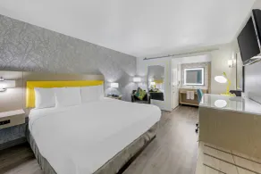 Hillstone Inn Tulare, an Ascend Collection Hotel - Room