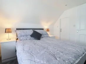Frome View - Room