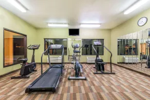 Super 8 by Wyndham Fort Worth North - Fitnessbereich