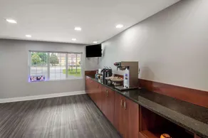 Americas Best Value Inn Farmington - Restaurant