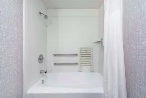 Hampton Inn by Hilton Los Angeles Airport LAX - Badrum