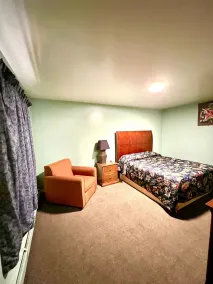 Your Motel - Room
