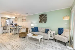 Chic Murrells Inlet Getaway ~ 2 Mi to Marsh Walk! - Interiør
