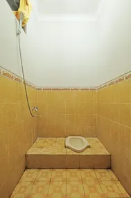 SPOT ON 91930 Hotel Citra Dewi 4 Manunggal - Badezimmer
