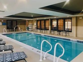 Comfort Inn & Suites Sturbridge-Brimfield - Pool