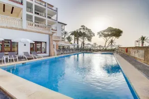 Hoposa Uyal 4 Sup - Piscine