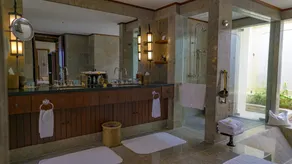 The Oberoi Beach Resort, Lombok - Salle de bain