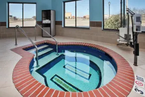 Holiday Inn Express Hotel and Suites Duncan by IHG - Pool