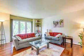 Close to Hospital & Dulles: Herndon Townhome - Interior