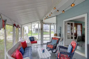 NY! Rummeligt sommerhus ved søen 2 Mi til Marblehead! - Interiør
