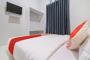 Hotel O Nareswari Guest House Syariah - Chambre