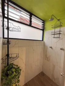 Departamento con terraza - Bathroom