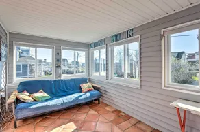 Seaside SK Getaway: Steps to Matunuck Beach! - Interiör