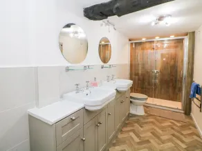 Wilson Eyre Cottage - Bathroom