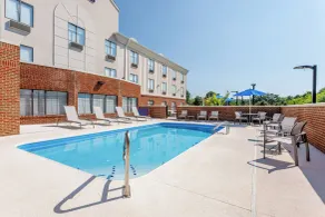 Holiday Inn Express & Suites Lancaster by IHG - Piscine