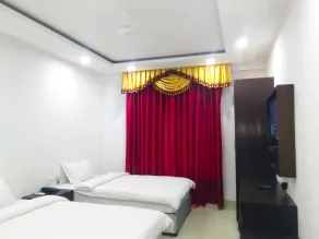Bodhgaya Seven Inn Hotel n Restaurant - Room