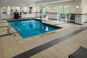 Fairfield Inn & Suites Bedford - Piscine