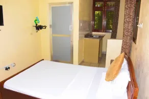 LifeLights Hotel - Room
