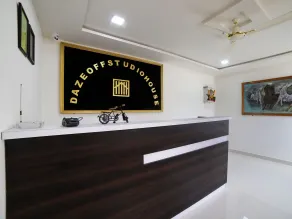 Daze Off Studio house - Reception
