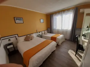 Hôtel du Tricastin - Værelse