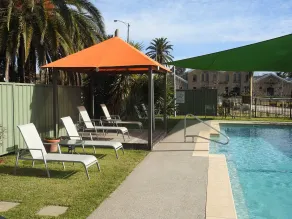 Wine Village Motor Inn - Pool