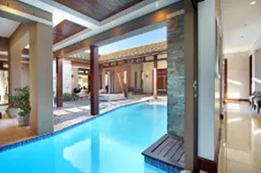 Luxury Vacation Villa - Pool