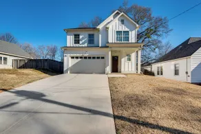 6 Mi to Downtown Atlanta: Spacious Home w/ Yard - Innvendig
