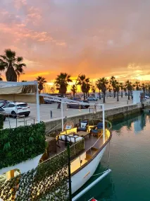 Boat Haus Mediterranean Experience Alcaidesa  La Linea - Restaurant