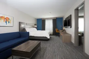 Holiday Inn Express Hotel & Suites Swift Current by IHG - Quarto