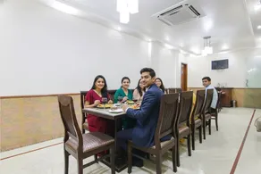 FabHotel Jalandhar Corporate Suites - Restaurant