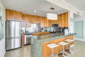 Walk to Beach: Luxury Biloxi Condo w/ Pool Access! - Innvendig