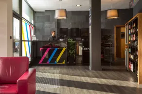 Roomzzz Leeds City West - Reception