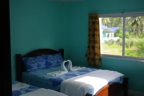 Blue Beach Bungalow - Children's theme room