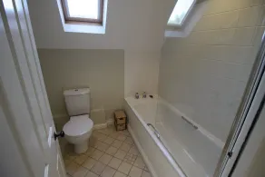The Tawny Owl - Baño