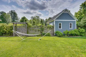 Stockbridge Retreat w/ Pool & Hot Tub! - Innvendig
