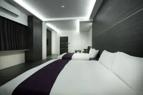 Fukun 5 Motel - Room
