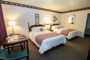 The Chalet Motel - Chambre