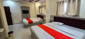 Majestic Hotel and Restro - Habitación