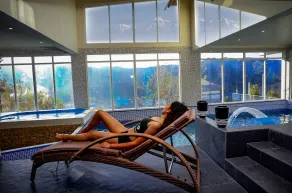 juSTa Mukteshwar Retreat & Spa - Pool