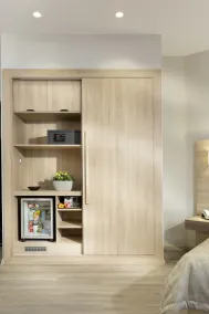 Jason Inn - Room