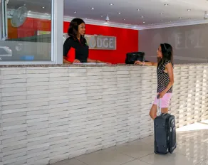 Hotel Metro Lodge Beach - Reception