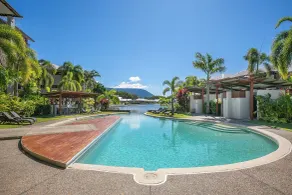 Blue Lagoon Resort - Pool