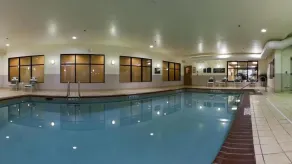 Holiday Inn Express Hotel and Suites Valparaiso by IHG - Piscine